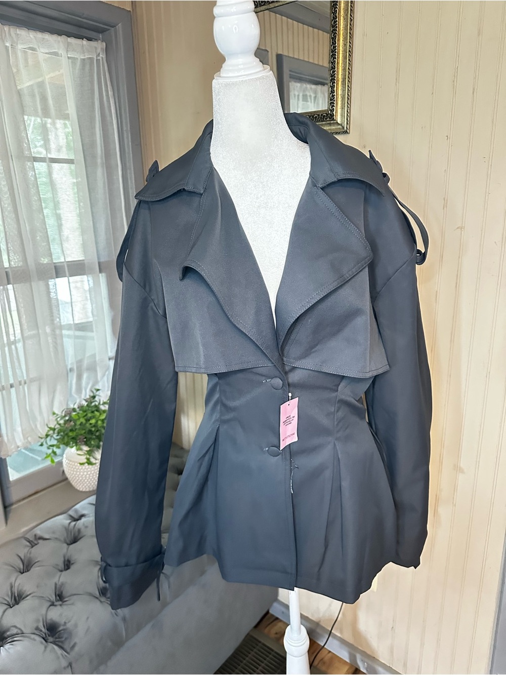 NWT PrettyLittleThing Charcoal Cropped Belted Trench Coat Jacket Women’s US 2